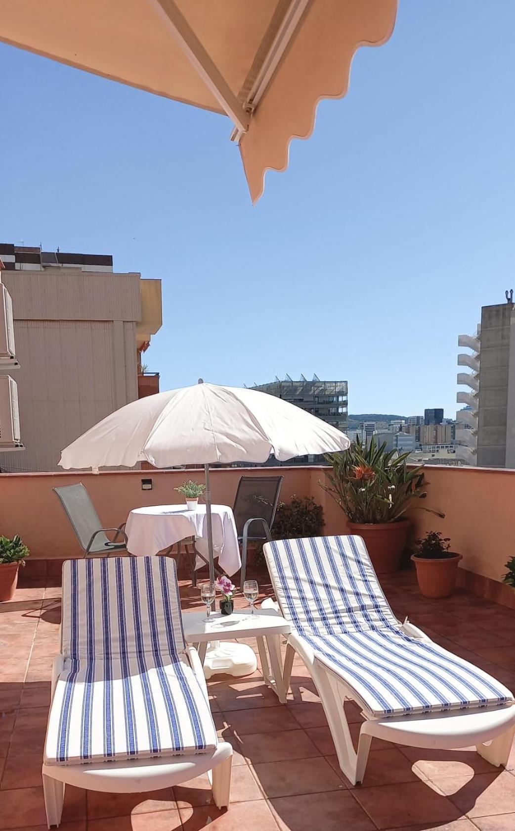 Cozy And Sunny Penthouse Fira Bcn Apartment โอสปิตาเล็ต เดอ โยเบรกัต ภายนอก รูปภาพ