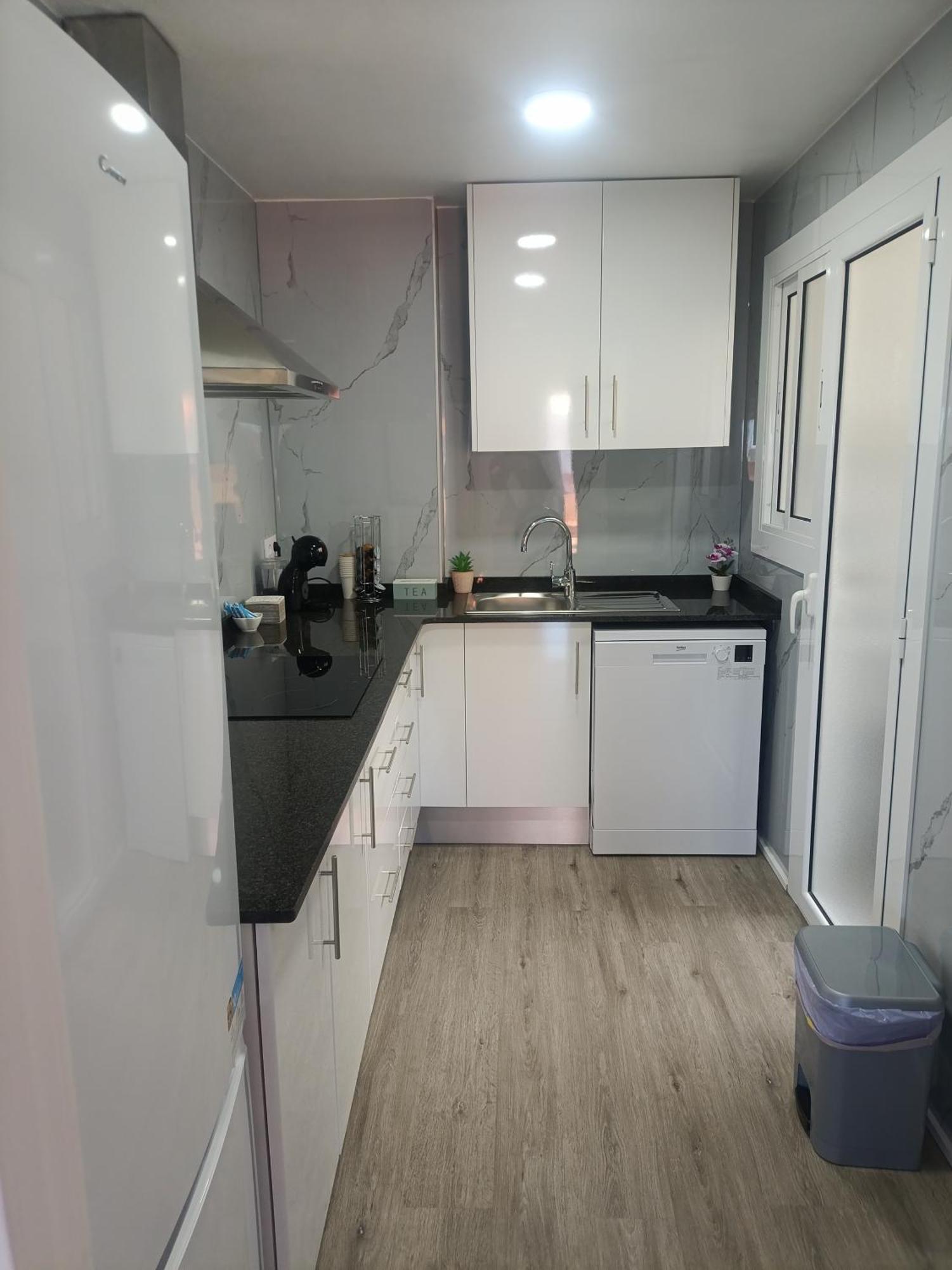 Cozy And Sunny Penthouse Fira Bcn Apartment โอสปิตาเล็ต เดอ โยเบรกัต ภายนอก รูปภาพ